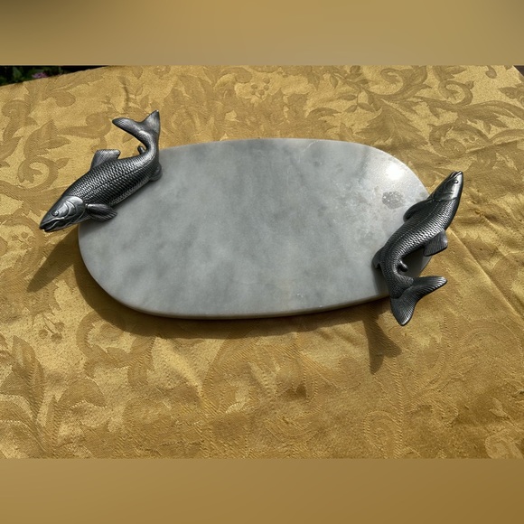 Carrara marble and pewter silver fish design handles serving tray - Picture 2 of 10